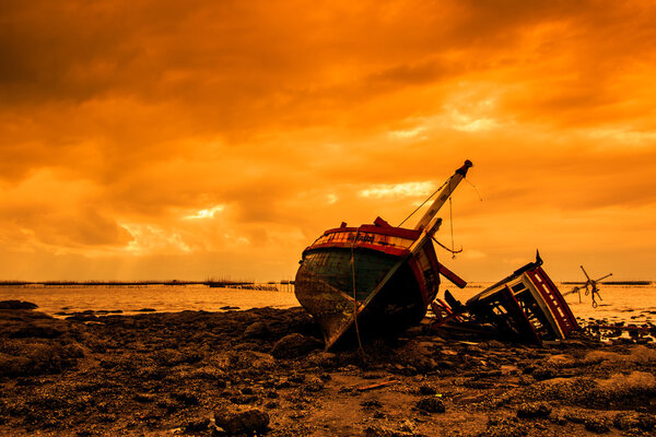 кораблекрушение
