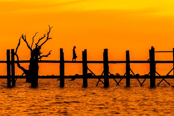 U Bein most při západu slunce — Stock fotografie