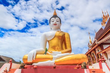 Buda wat rajamontean Tapınak