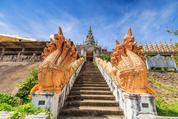 扫管笏帕 Mongkol 女高音寺 — 图库照片