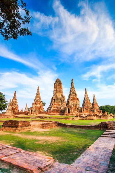 Templo velho wat Chaiwatthanaram — Fotografia de Stock