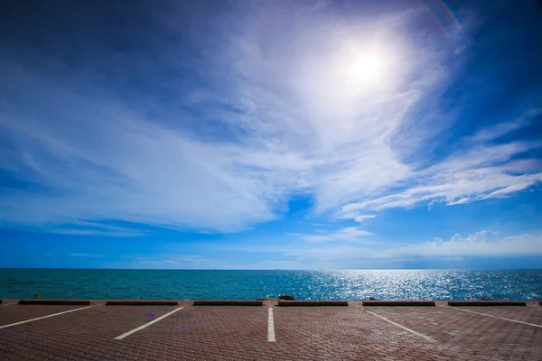 海边的停车场 — 图库照片