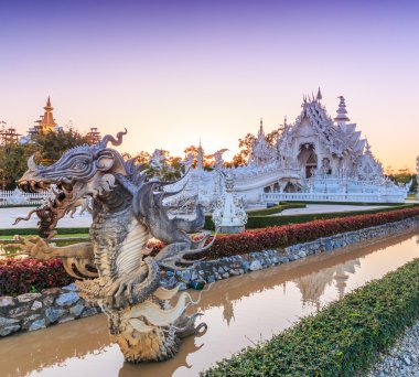 WAT Rong Khun Tay Tapınak