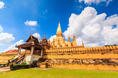 Tapınak altın Wat Thap Luang
