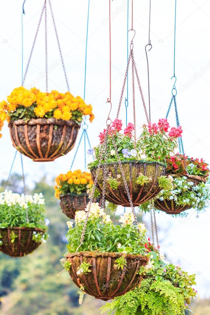 baskets of flowers decorations