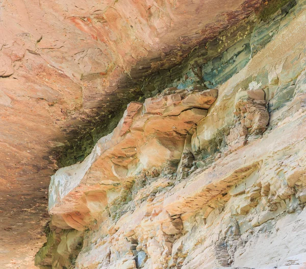 Layers of rock in Thailand — Stock Photo, Image