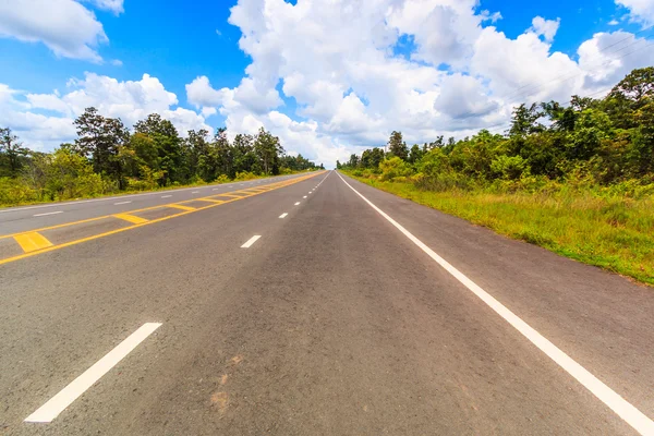 Highway asfalterad väg — Stockfoto