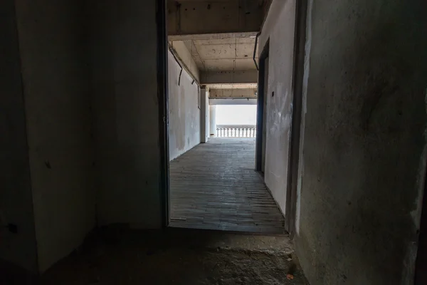 Abandonado edificio vacío —  Fotos de Stock