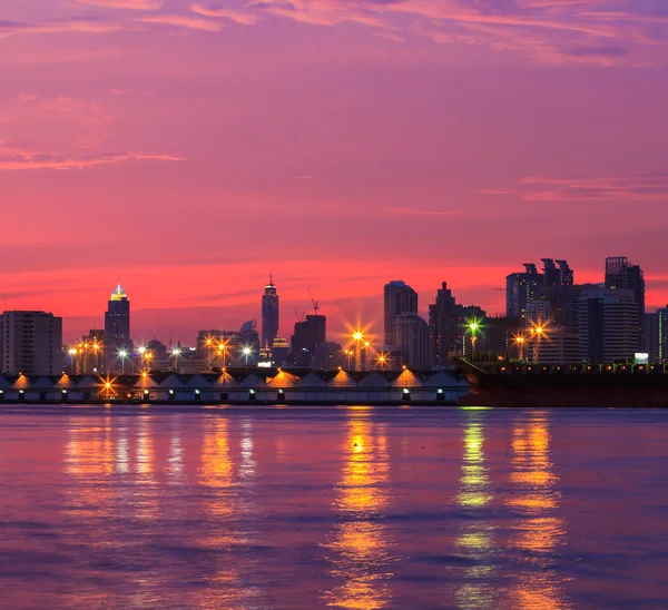 Bangkok City Cityscape al crepuscolo — Foto Stock