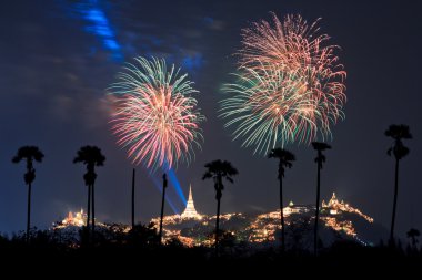 tatil fireworks uygulamasında gökyüzü