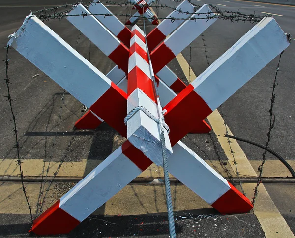 Barbed draden weg. — Stockfoto