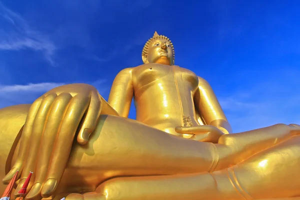 Golden buddha statue — Stock Photo, Image