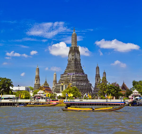 Pagoda Wat Arun en Bangkok — Foto de Stock