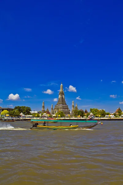 Pagoda Wat Arun in Bangkok — Stock Photo, Image