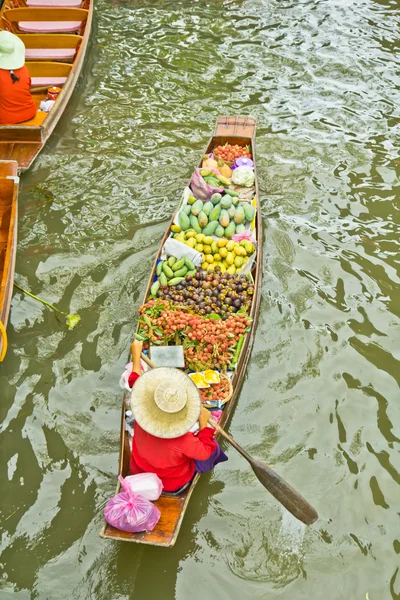 Damnoen Saduak schwimmender Markt — Stockfoto