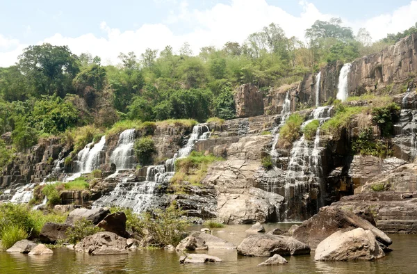 越南大叻市附近的 Pongour 瀑布 图库图片