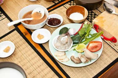 Tom Yum çorbası için malzemeler