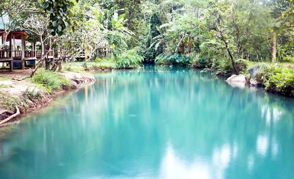 Lagoa Azul em vang vieng, laos