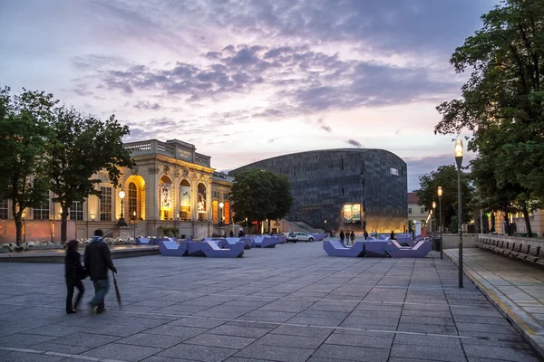 Soumraku v Museumsquartier město Vídeň - Rakousko — Stock fotografie