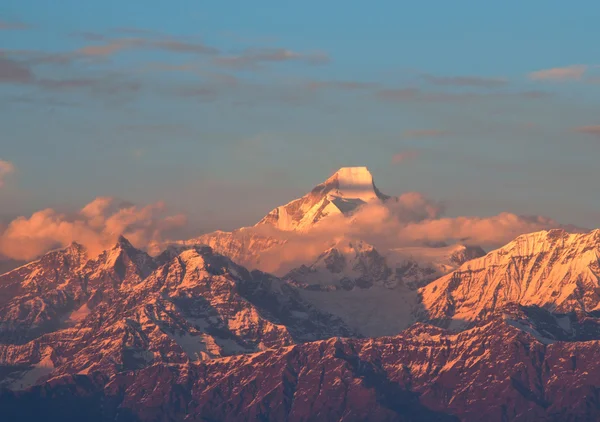 在喜马拉雅山的南大 Kot 峰 — 图库照片