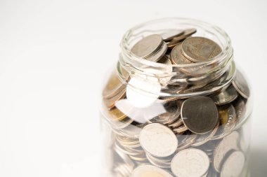 Çim kavanozunda para biriktir, işletme finans yatırım kavramı.