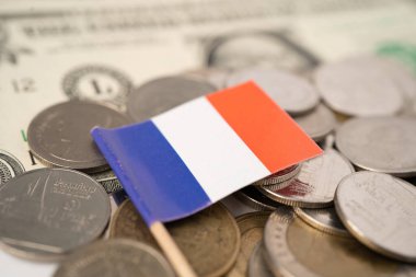 Para geçmişi, iş ve finans konsepti üzerine İtalya Bayrağı.