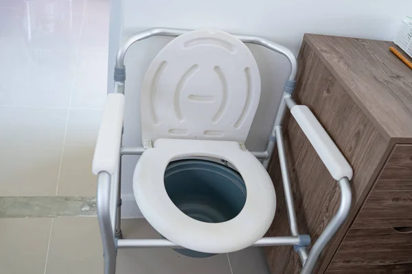 Commode Stoel Mobiel Toilet Kan Bewegen Slaapkamer Overal Voor Ouderen — Stockfoto