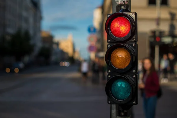 Riga Latvia Septiembre 2020 Tranvía Semáforo Muestra Rojo — Foto de Stock