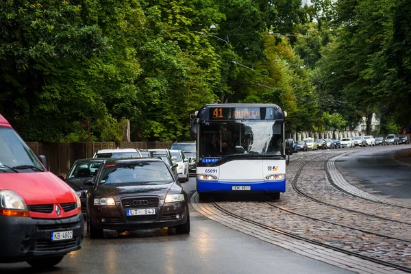 Riga Latvia Agosto 2020 Foto Enfoque Selectivo Atasco Ciudad Riga — Foto de Stock