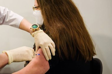 RIGA, LATVIA. 3 Nisan 2021. Toplu aşı merkezleri ilk gün için açıldı.