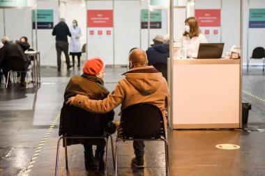 RIGA, LATVIA. 3 Nisan 2021. Toplu aşı merkezleri ilk gün için açıldı.