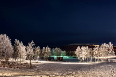 KIRUNA, İSVEÇ 10 Kasım 2016. Gökyüzünde ay ışığı.