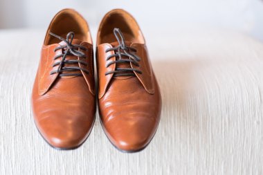 kahverengi deri ayakkabı