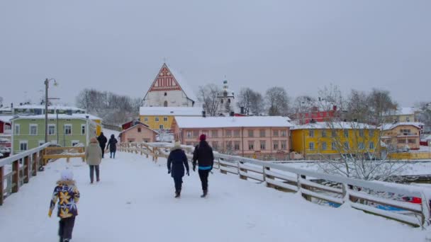 Finland Porvoo January 2021 People Walking Bridge Old Porvoo Porvoo — Stock Video