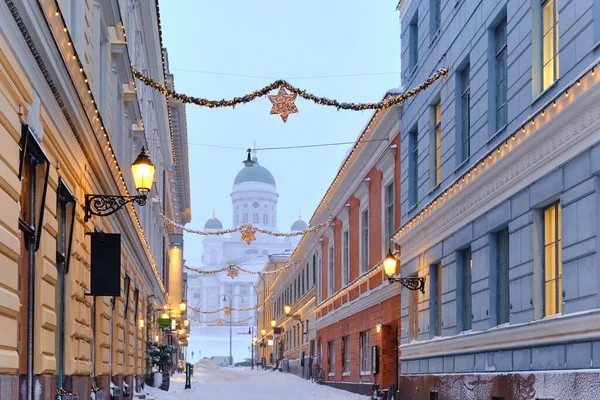 Vista Catedral Helsinki Por Calle Sofiankatu Durante Fuerte Tormenta Nieve —  Fotos de Stock