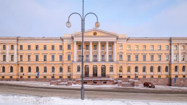 Helsinki Finlandia Febrero 2021 Edificio Oficina Del Primer Ministro Plaza — Vídeo de stock