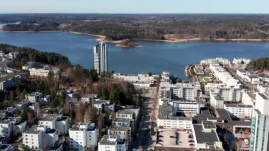 Finlandiya 'nın Espoo kentindeki Kivenlahti mahallesinin hava manzarası.