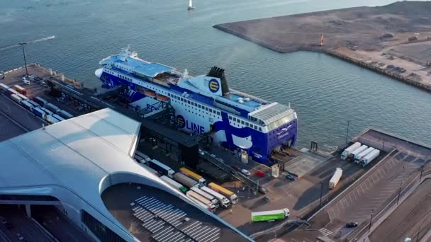 Helsinki Finnland Juni 2021 Luftaufnahme Des Westterminals Hafen Von Helsinki — Stockvideo
