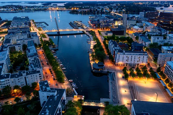 Vista Aérea Del Canal Ruoholahti Una Noche Verano Helsinki Finlandia — Foto de Stock