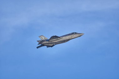 Helsinki, Finlandiya - 6 Ağustos 2021: Lockheed Martin F-35 Kaivopuisto Hava Gösterisi, İtalyan Hava Kuvvetleri