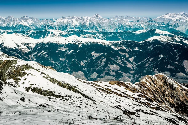 Vacker utsikt från Kitzsteinhorn ski resort — Stockfoto