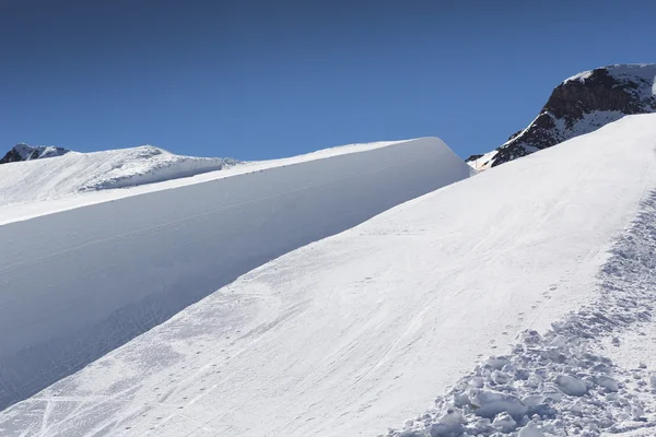 Halfpipe, una de las famosas estaciones de esquí — Foto de Stock