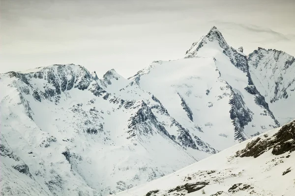 Högsta toppen av Österrike, Grossglockner (3,798 m) — Stockfoto