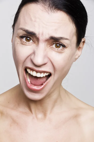 Frustrated and screaming woman — Stock Photo, Image