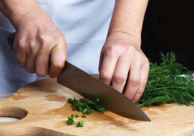 Yeşil dereotu doğrama