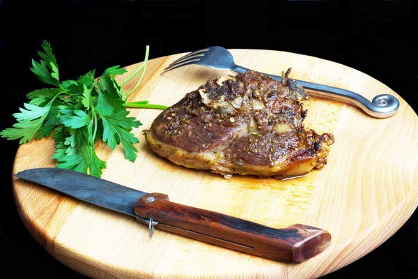 Bife de carne de cordeiro fresco — Fotografia de Stock