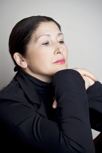 Retrato de mulher atraente aparência asiática — Fotografia de Stock