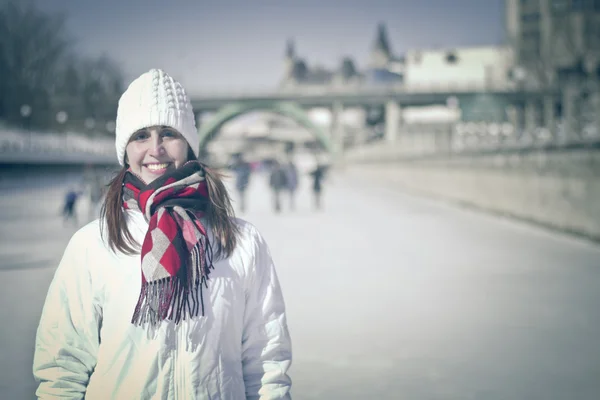 Portrait of a woman on the Ottawa Rideau Canal Skateway during w — Stock Photo, Image