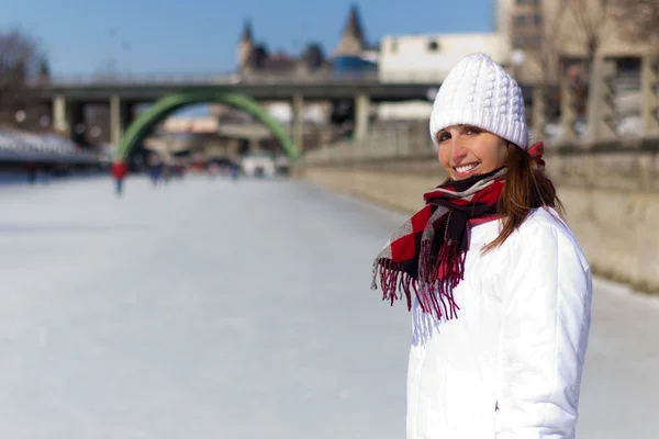 Portrait of a woman on the Ottawa Rideau Canal Skateway during w — Stock Photo, Image