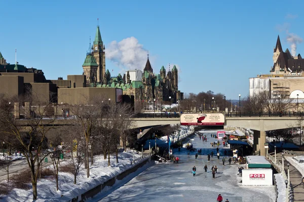 Ottawa, Canada - 16 februari: De Rideau Canal in Ottawa, Canada Stockafbeelding